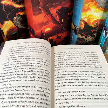Famous Classic English Stories 8-Book Set, Kids Educational Reading Library, Early Learning English Novels & Ideal Gift for Children